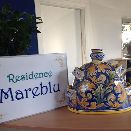 Residence Mareblu บาร์เชลโลนา-ปอซโซ ดี กอตโต ภายนอก รูปภาพ